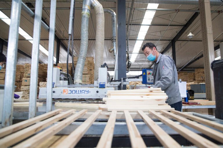 CHINA-HEILONGJIANG-SUIFENHE-WOOD PROCESSING-RESUMPTION (CN)