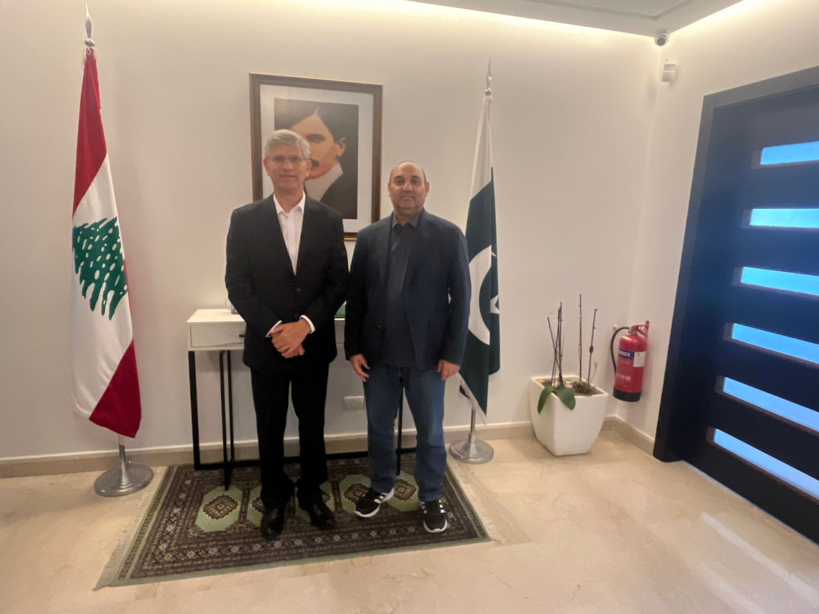 هيثم مزاحم يبحث مع سفير باكستان الأزمة مع الهند