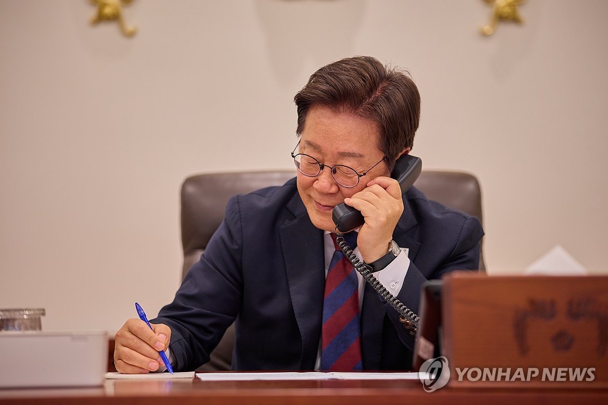 الرئيس الكوري الجنوبي وأمين عام الناتو يناقشان تعميق الشراكة