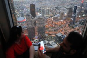 الشرق الأوسط على طريق الريادة الرقمية.. تحول اقتصادي يقوده الذكاء والتقنية