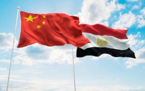 خبراء اقتصاديون: التعامل باليوان يعزز الاستثمارات الصينية في مصر