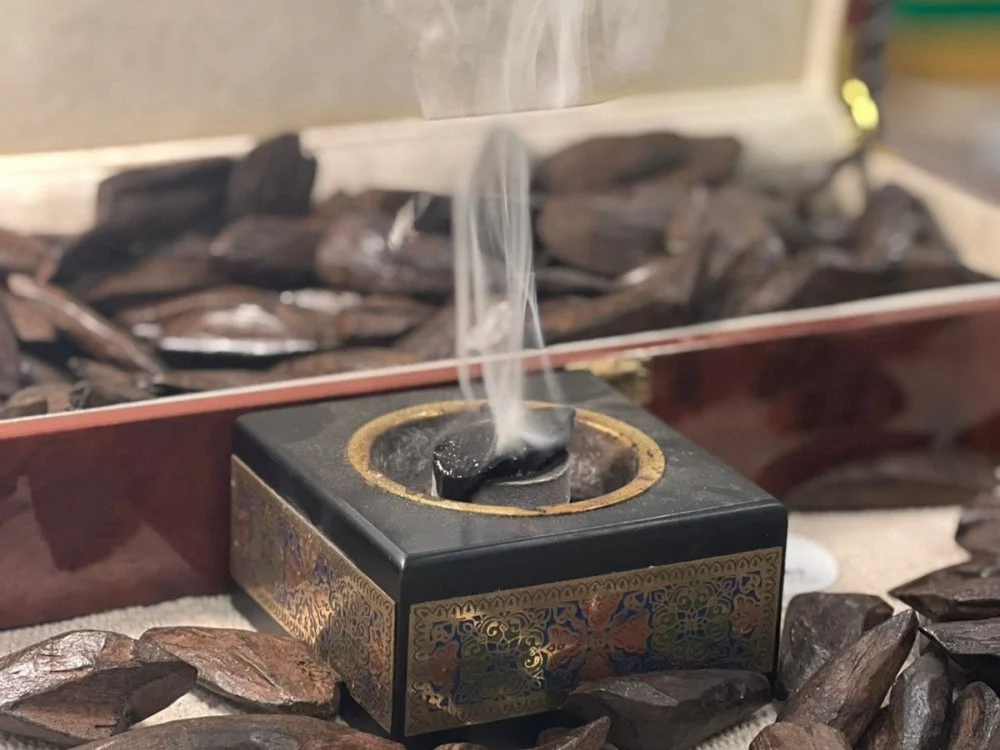 الصين تستثمر بخور العود لتعزيز حضورها في الشرق الأوسط