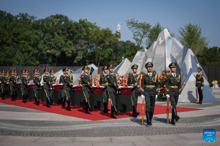 دفن رفات شهداء الصين في الحرب الكورية