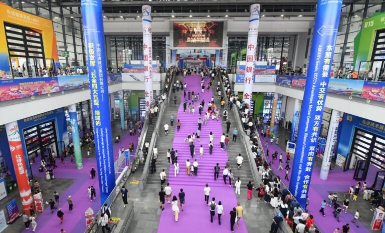 معرض الصين-الآسيان.. توقيع أكثر من 500 اتفاقية وتجارية