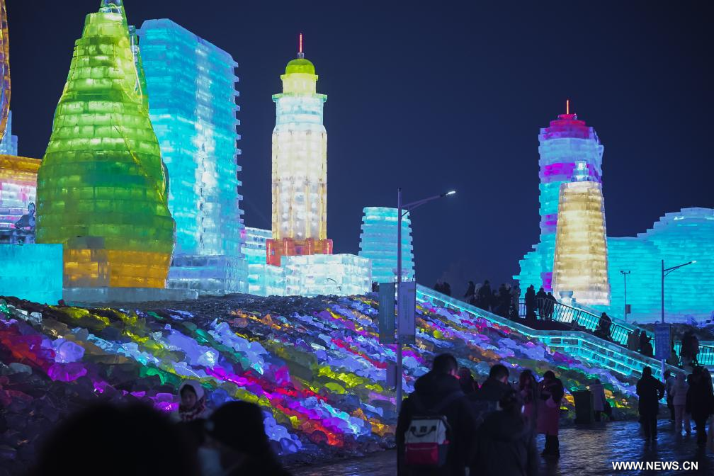إطلاق مهرجان الثلج والجليد الـ29 بمدينة تشانغتشون في شمال شرقي الصين