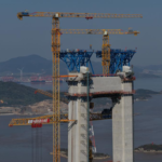 بناء جسر كبير شرقي الصين