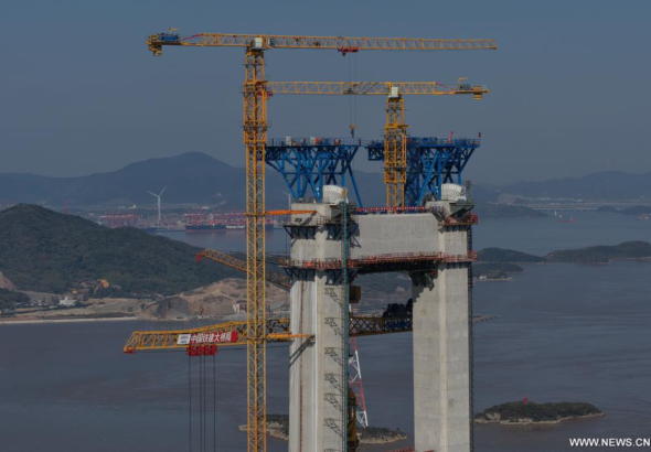 بناء جسر كبير شرقي الصين