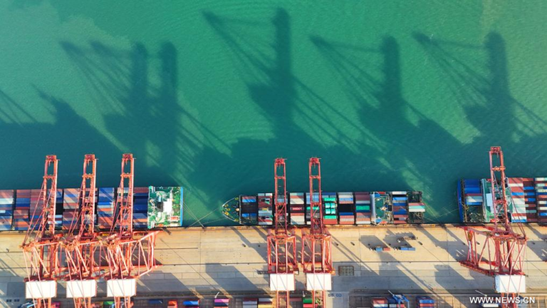 محافظاً على مرونته.. نمو مطرد لقطاع التجارة الخارجية للصين خلال الفترة يناير-نوفمبر