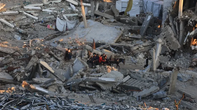 أهالي غزة يتخوفون من تركيبة مجلس السلام