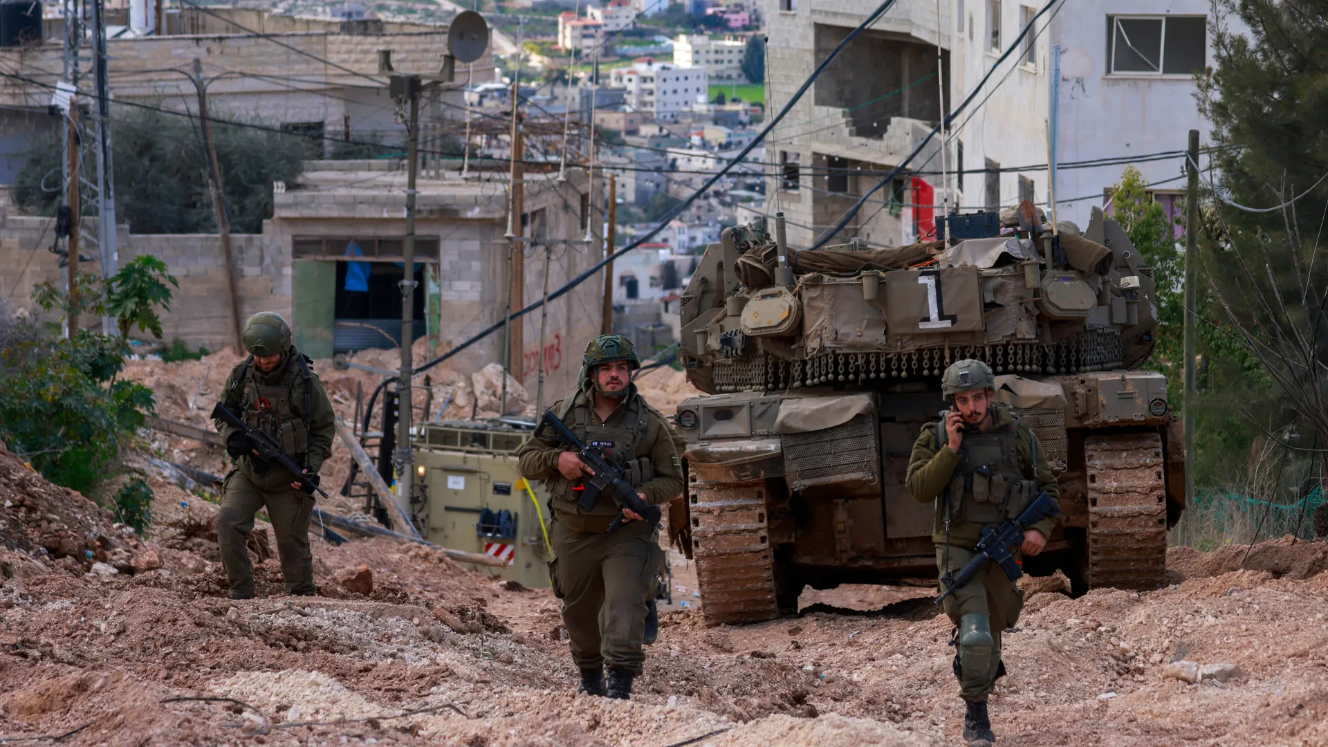 التحولات القانونية الإسرائيلية في الضفة الغربية.. من إدارة الاحتلال إلى هندسة الضم