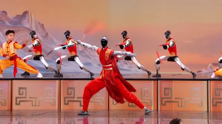 الروبوتات الصينية تجذب الأنظار بحركات الكونغ فو.. هل هم نجوم فن القتال الجدد؟