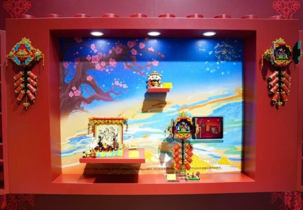 في عام الحصان.. العلامات التجارية العالمية تأسر قلوب الشباب الصيني