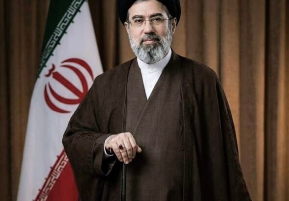 إيران.. انتخاب مجتبى خامنئي قائداً ثالثاً للثورة وسط الحرب والتحديات