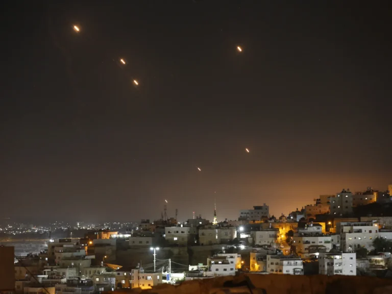 اشتباك متعدد الجبهات