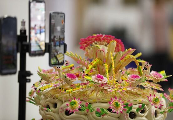 الصين.. كيف دفع التراث الثقافي غير المادي ووسائل التواصل الاجتماعي العلامات التجارية الاستهلاكية الجديدة للنجاح؟