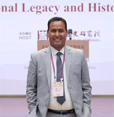 عالم آثار مصري