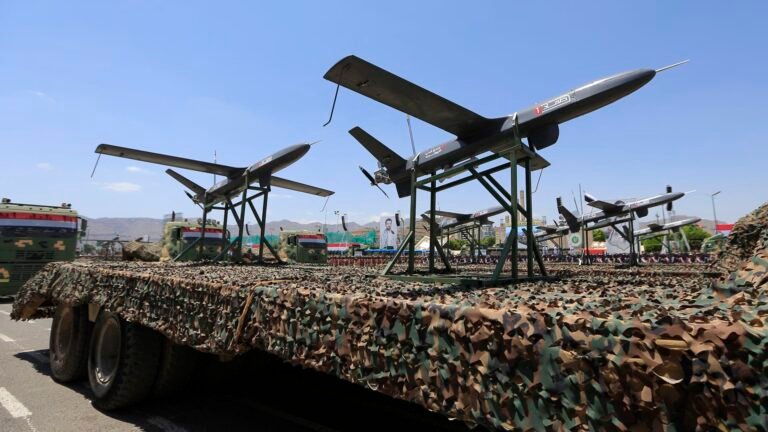 في هجوم ثان.. الحوثيون يعلنون قصف أهداف في إسرائيل بصواريخ ومسيرات