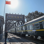 قطار ركاب دولي يربط الصين بجمهورية كوريا الديمقراطية الشعبية