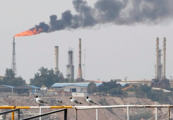 كيف أثرت الحرب الأمريكية الإسرائيلية على إيران على أسعار النفط وإمداداته