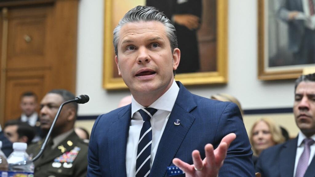 مباشر: وزير الدفاع الأمريكي يدافع أمام الكونغرس عن حرب إيران ويؤكد أنها ليست "مستنقعا"