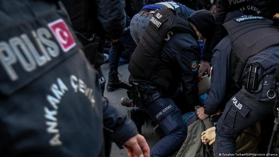 عشرات الاعتقالات في تركيا قبيل احتفالات عيد العمال