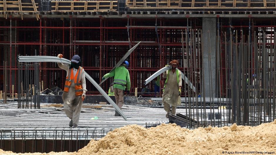 خبراء أمميون: على السعودية إلغاء نظام "الكفيل" قبل مونديال 2034