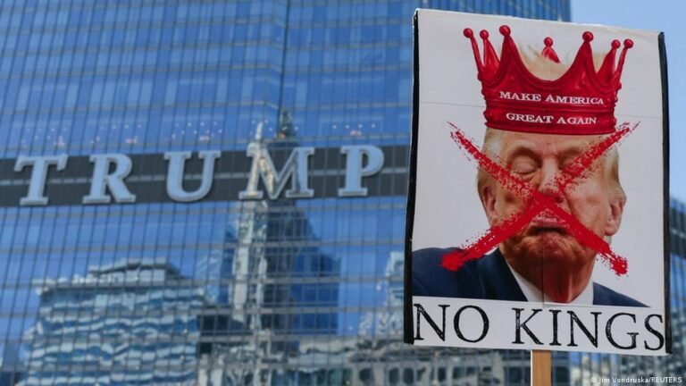 هوية الدولة أم هوية الرئيس؟ جواز السفر الأمريكي سيحمل صورة ترامب