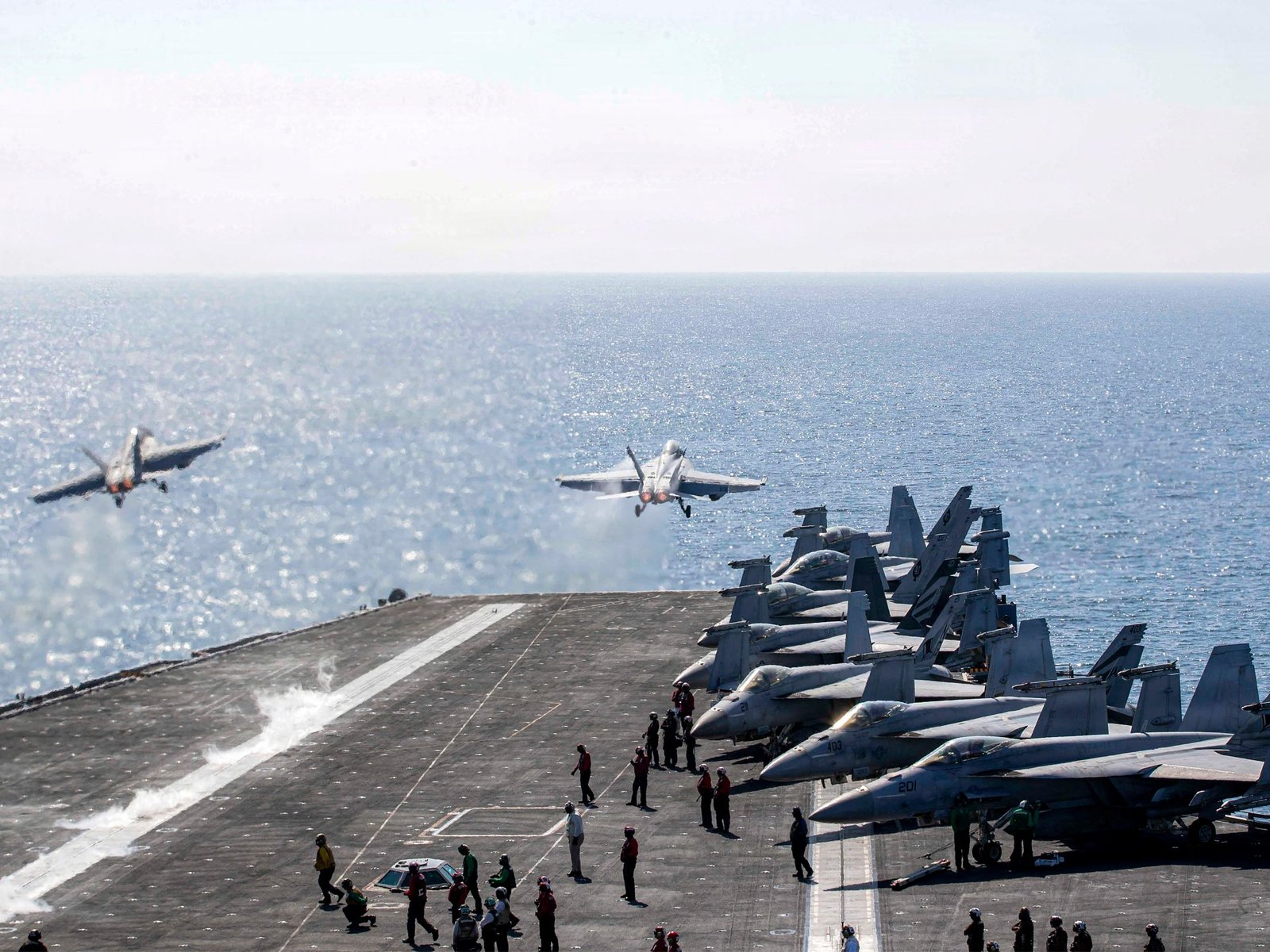 فورين بوليسي: حرب إيران تضر بصادرات أمريكا العسكرية