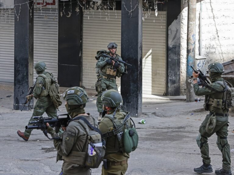 استشهاد فلسطيني برصاص الاحتلال وسط تصاعد الاقتحامات بالضفة