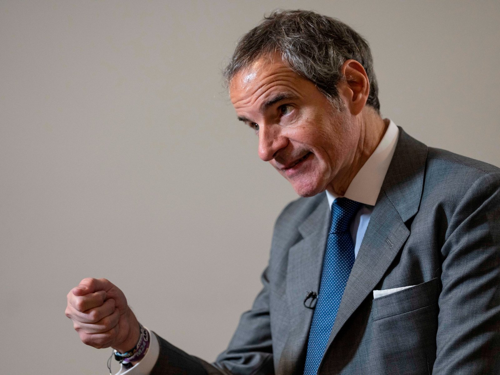 غروسي: معظم نووي إيران في أصفهان ولا بد من نقله أو تقليل تخصيبه