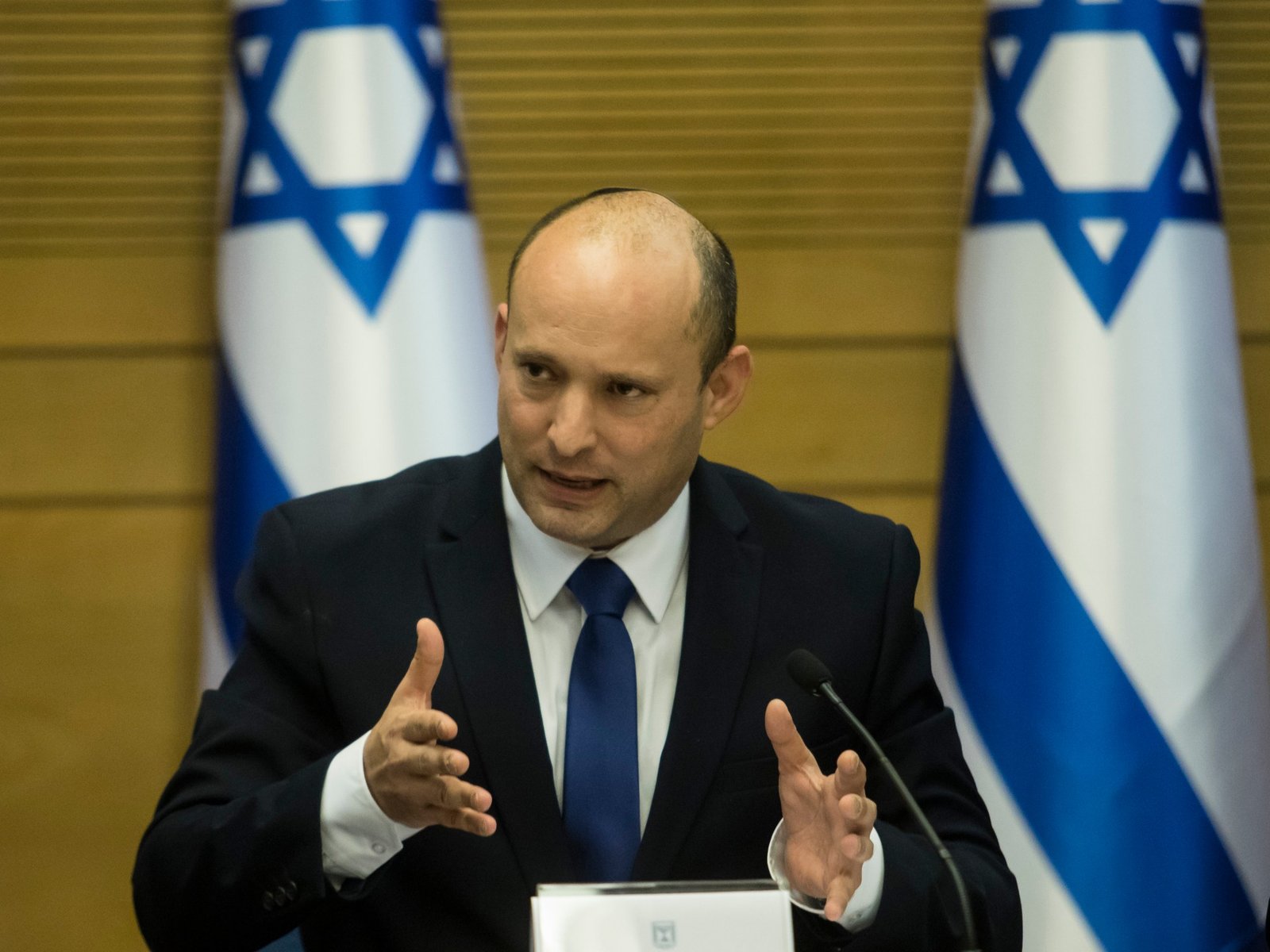 نافتالي بينيت.. اليميني الاستيطاني بثوب المنقذ