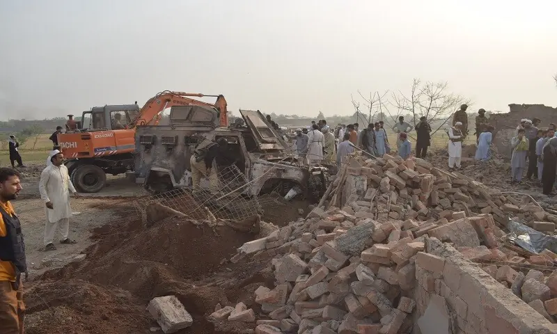 15 police personnel martyred in Bannu suicide attack