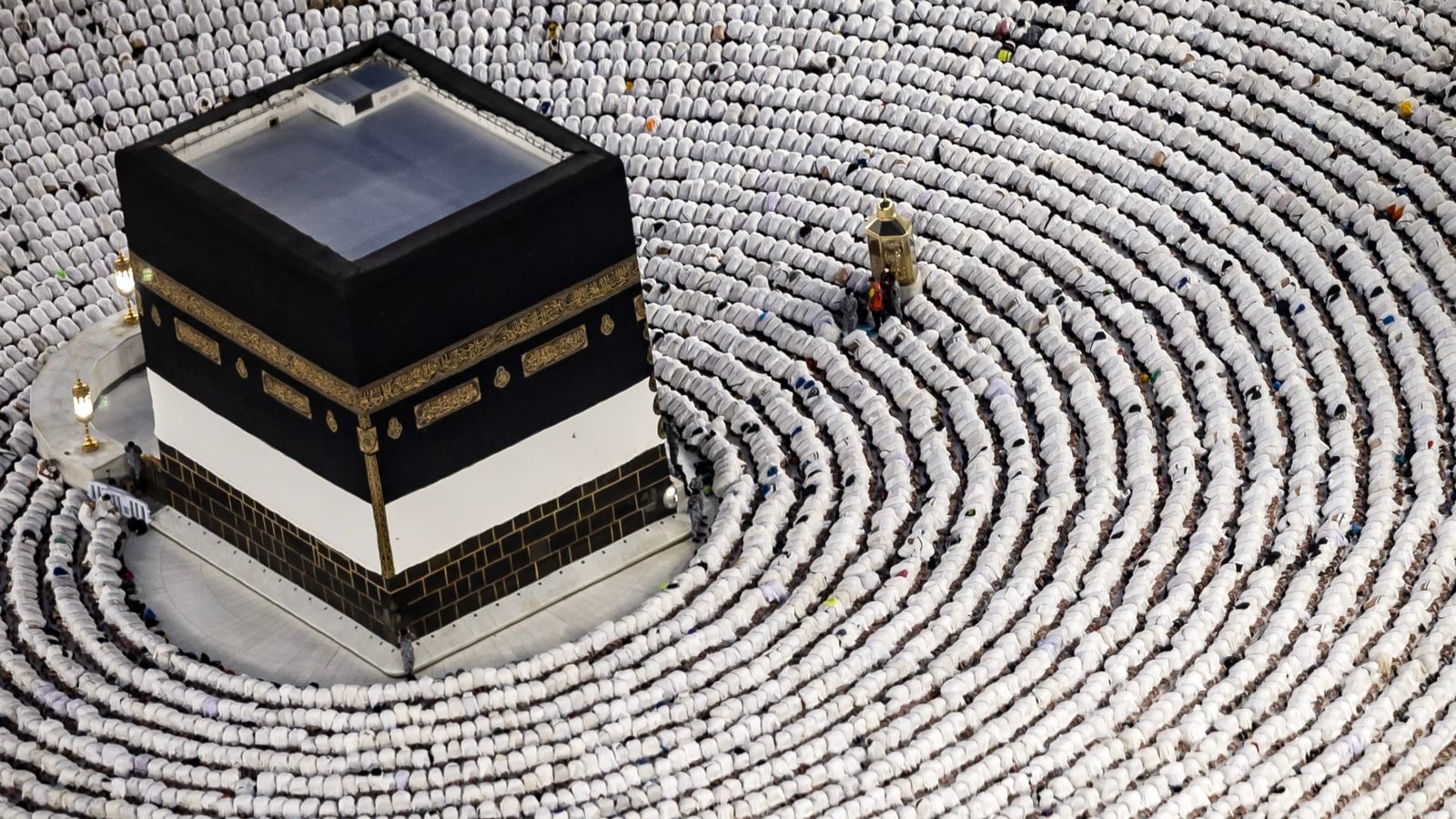"آلاف الدولارات".. السعودية تكشف قيمة الغرامة لمن يضبط مؤديا أو محاولا أداء الحج دون تصريح