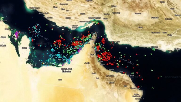 "مشهد يتسم بالتقلب وعدم الاستقرار".. إليكم أبرز تطورات محادثات السلام بين الولايات المتحدة وإيران