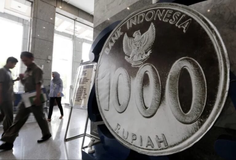 Rupiah rout stoking fears of a 1997 repeat in Indonesia