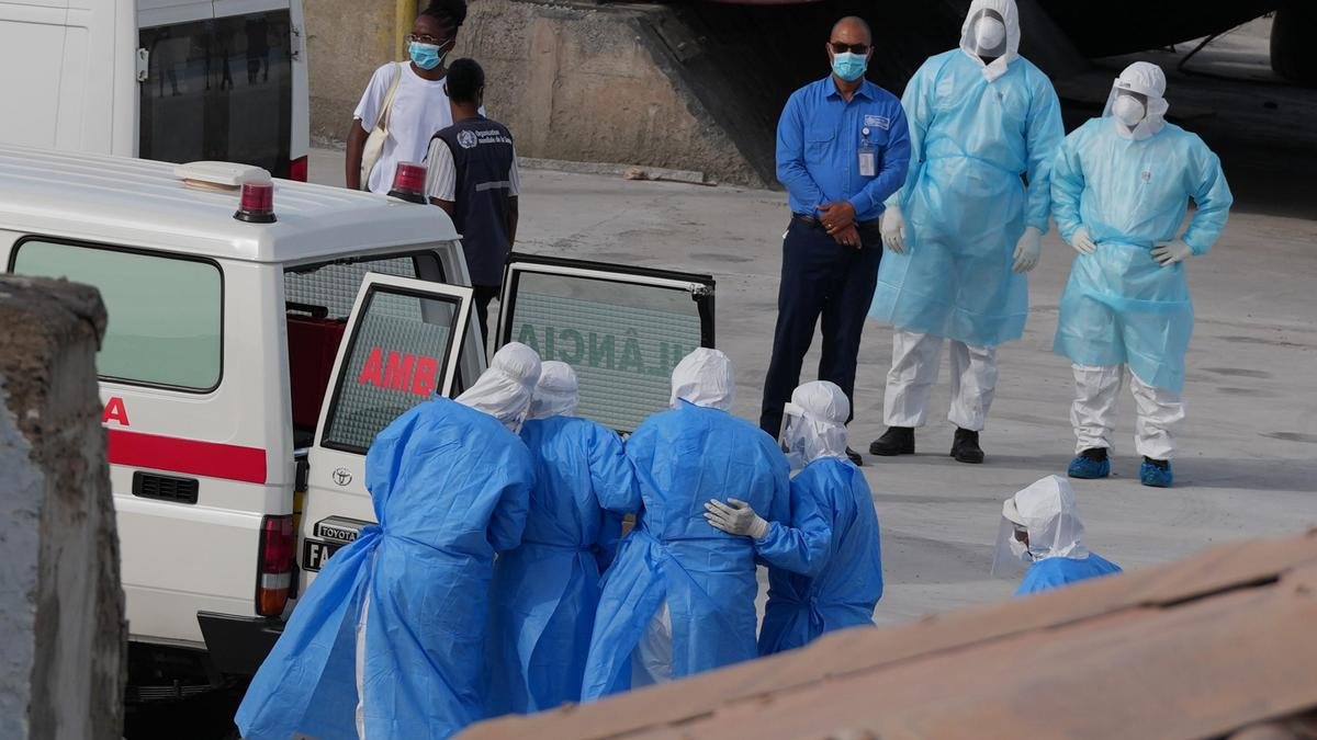 Spain readies for evacuations as hantavirus-hit cruise ship heads for Canary Islands