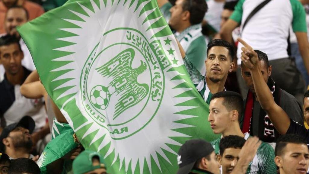 المغرب: توقيف 136 شخصا بعد أحداث عنف خلال مباراة الجيش الملكي والرجاء البيضاوي