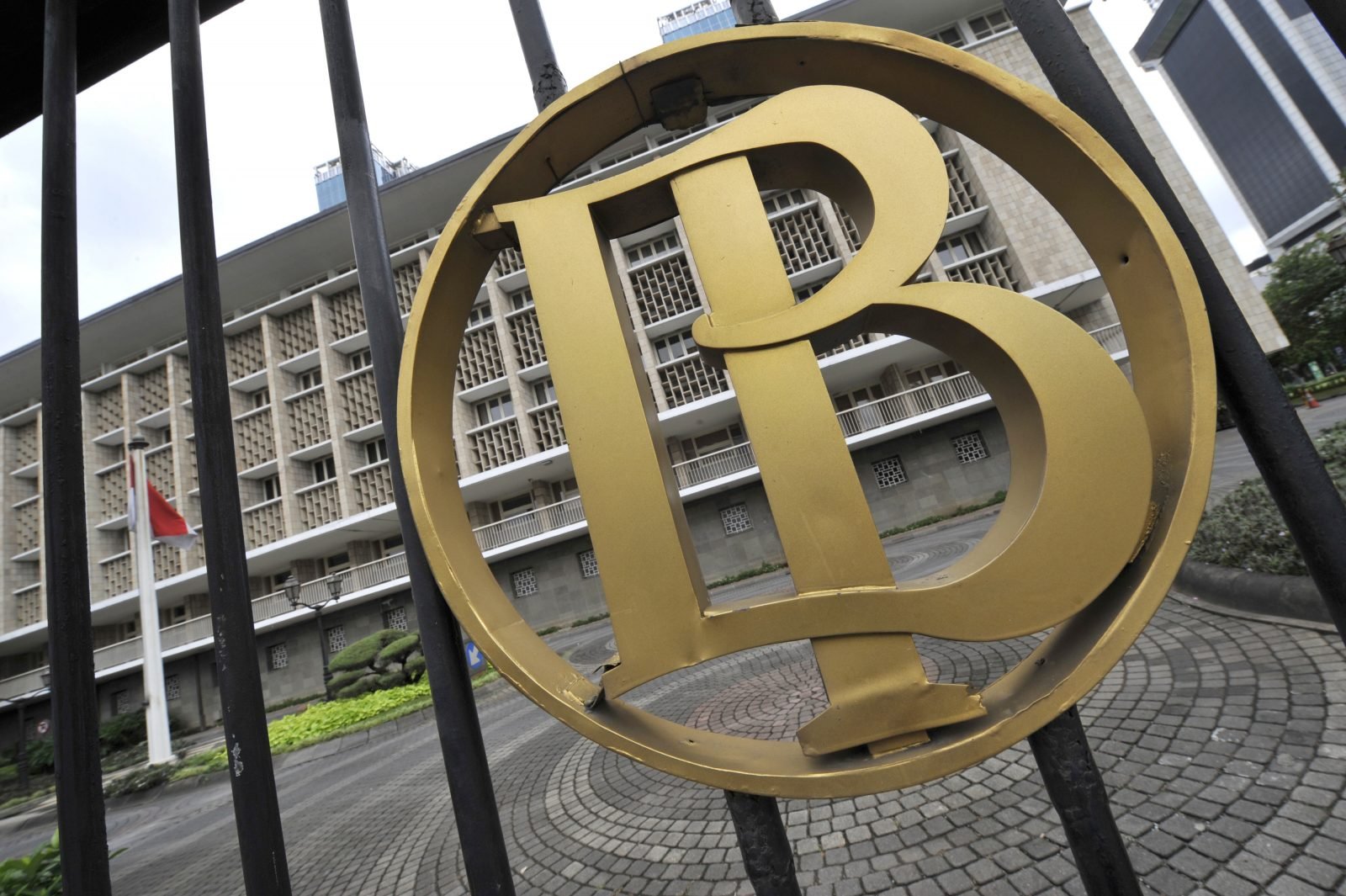 Rupiah’s fall shows old emerging-market playbook no longer works