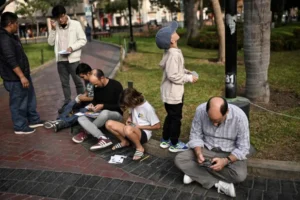 «فيفا» يتراجع عن حظر «عبوات المياه»… واستثناء مكسيكي يثير التساؤلات