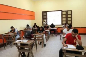 أزمة «التسريبات» تطغى على امتحانات الشهادات المصرية
