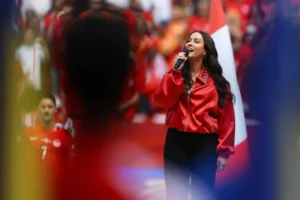 المغنية الكندية ألانس موريسيت تتألق في حفل افتتاح «كأس العالم 2026»
