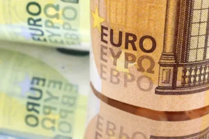 عوائد سندات منطقة اليورو ترتفع وسط ترقب تشديد «الفيدرالي»