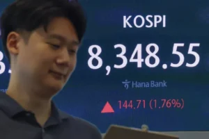 الأسهم الكورية الجنوبية تقفز 4.1 % مع تعافي أسهم الرقائق