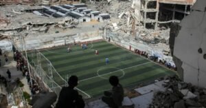 "شيطان إيطاليا النحيل".. حين حضر باولو روسي في ملاجئ بيروت