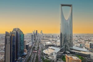 السعودية تحدد أماكن تملك الأجانب للعقارات