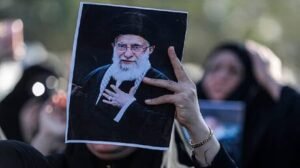 لجنة تشييع علي خامنئي تعلن جدول مراسم جنازته