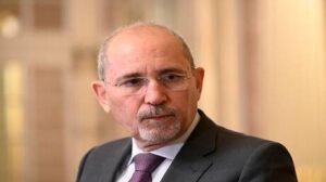 الصفدي: الإجراءات الإسرائيلية غير الشرعية "تقوض حل الدولتين" وتنسف فرص السلام