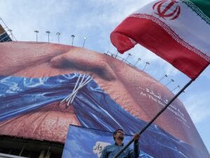 "هدية عيد الميلاد الـ80".. لماذا يستعجل ترمب توقيع الاتفاق وتتوجس إيران؟