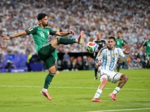 قبل ساعات من مباراة الأردن.. منتخب الجزائر يتلقى ضربة موجعة في المونديال