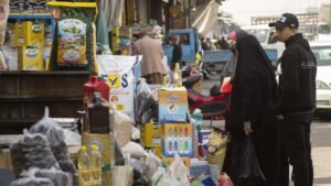 من المنافذ إلى الأسواق… التعرفة الجمركية ترفع الأسعار وتعمق الركود في العراق